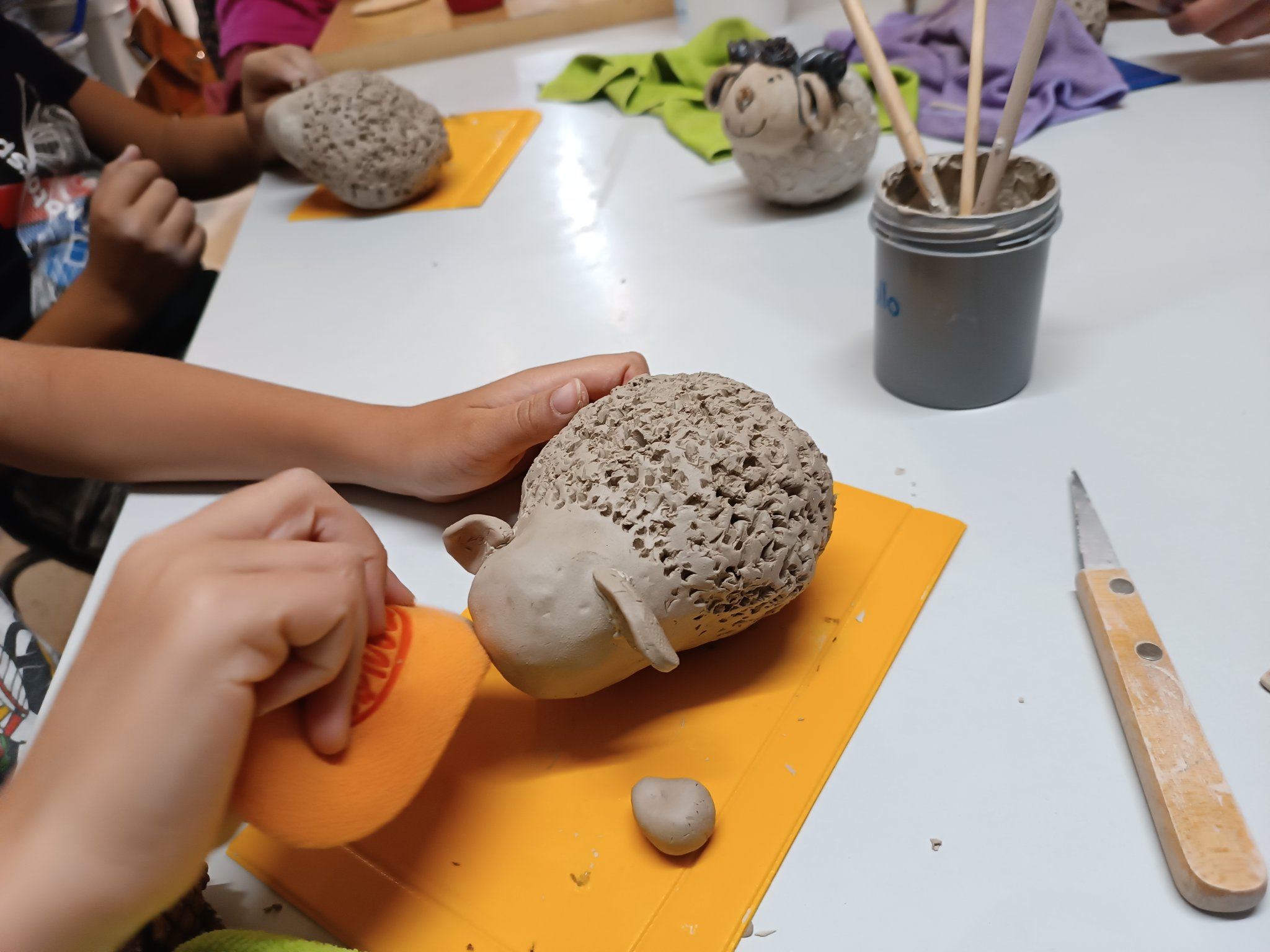 2024_Schöfli töpfern