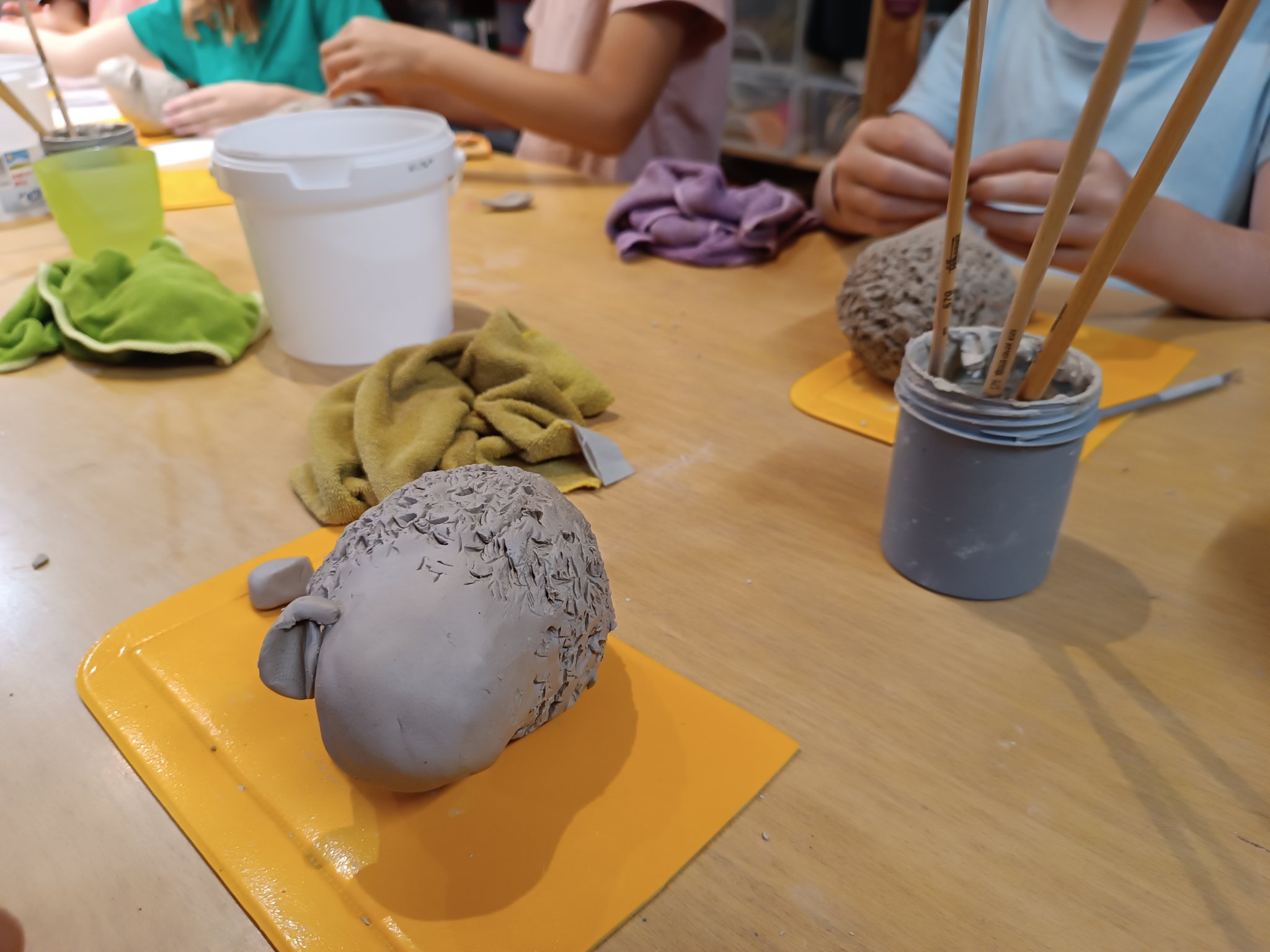 2024_Schöfli töpfern